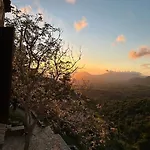 Paradisi Village Neápolis