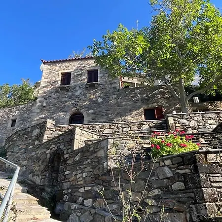 Paradisi Village Neápolis