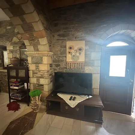 Paradisi Village Neápolis