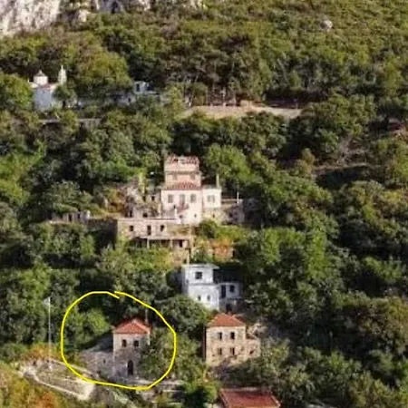Paradisi Village