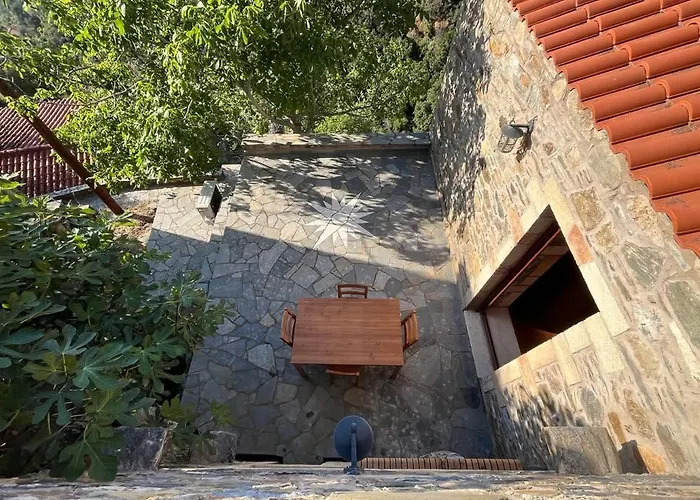 Paradisi Village * Neápolis