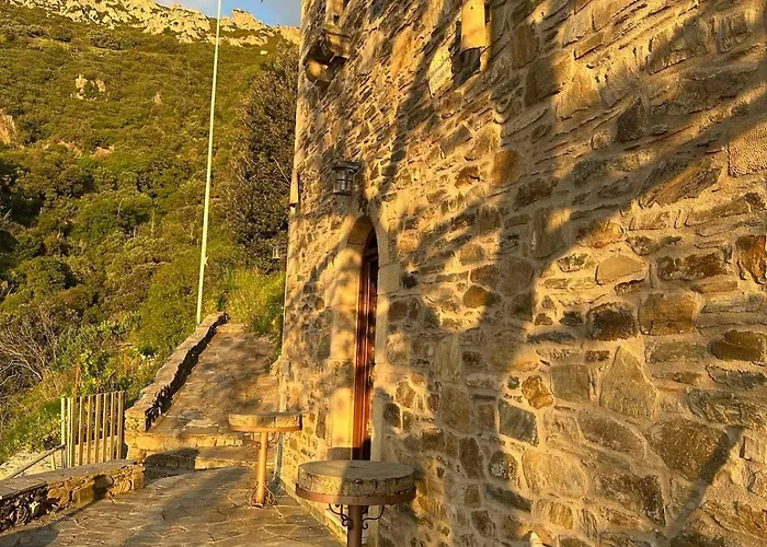 Paradisi Village * Neápolis