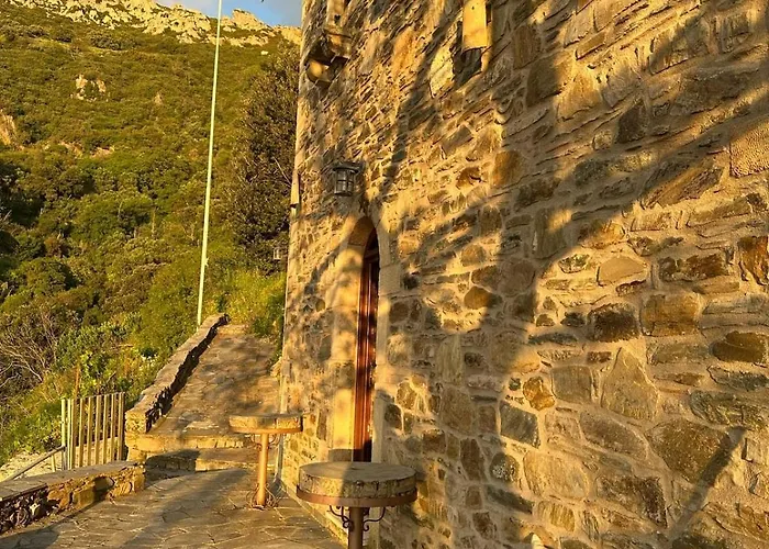 Paradisi Village Neápolis